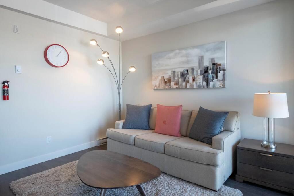 Clean 4Th Floor 1 Bedroom Apt In Old Town China Town Βικτώρια Εξωτερικό φωτογραφία