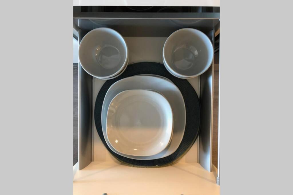 Clean 4Th Floor 1 Bedroom Apt In Old Town China Town Βικτώρια Εξωτερικό φωτογραφία