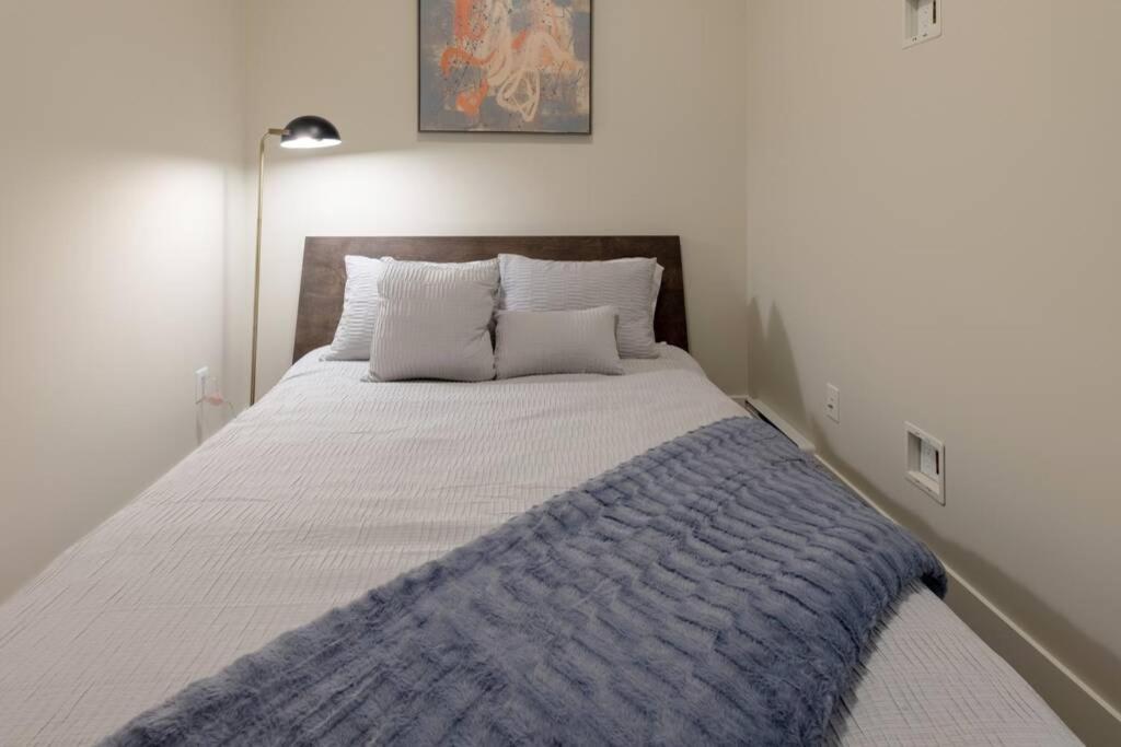 Clean 4Th Floor 1 Bedroom Apt In Old Town China Town Βικτώρια Εξωτερικό φωτογραφία