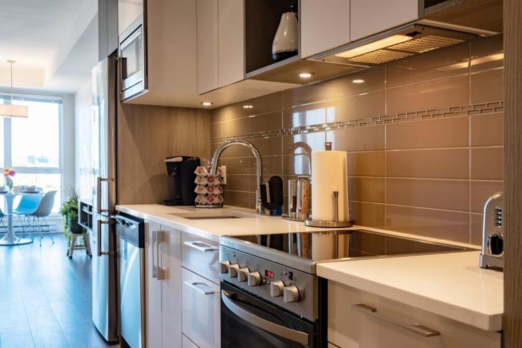 Clean 4Th Floor 1 Bedroom Apt In Old Town China Town Βικτώρια Εξωτερικό φωτογραφία